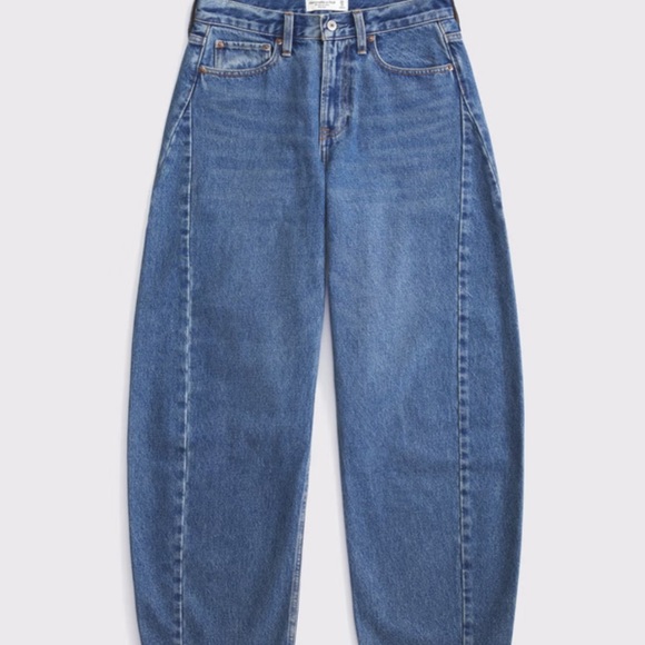 Curve Love Mid Rise Barrel Jean (short - Picture 7 of 9